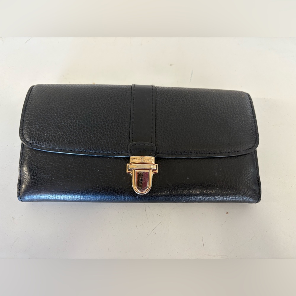 Michael kors Black Leather Wallet with Gold Clasp